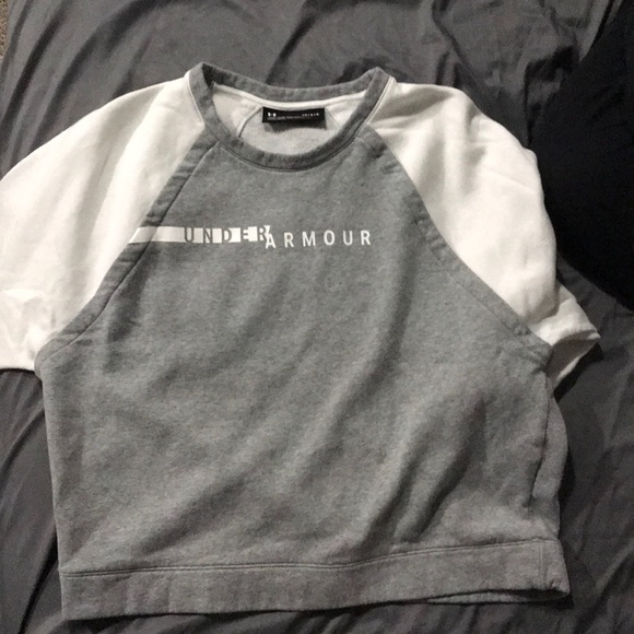 Under Armour Sweatshirt - Picture 2 of 2